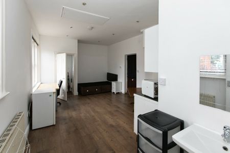 5 Bed Student flat on Kings Road - Photo 5