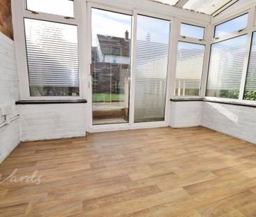 2 bedroom semi-detached house to rent - Photo 6