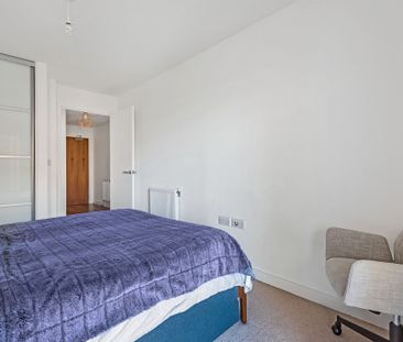 High Road, Whetstone - Photo 3