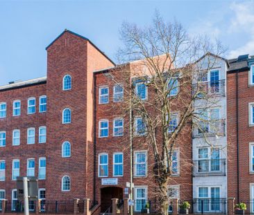 1 bed Apartment To Let - Photo 4