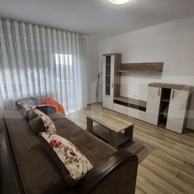Apartament 2 camere, 50 mp, zona Cetate - Fotografie 1