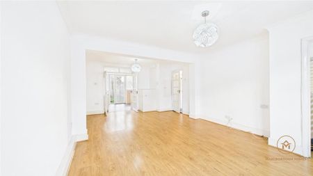 3 bedroom link detached house to rent - Photo 2