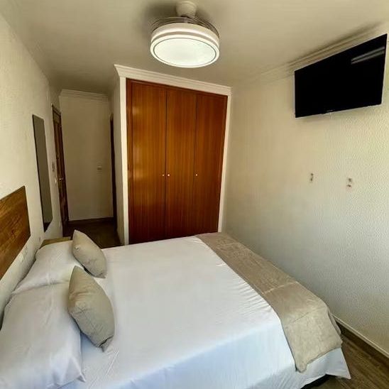 Carrer de les Roses, Manises, Valencian Community 46940 - Foto 1