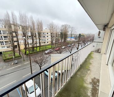 Location Appartement 3 pièces 76m² - Photo 2