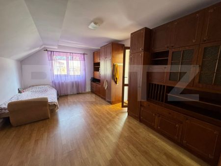 Casa 5 camere, 300 mp, parcari, zona Florilor - Fotografie 3