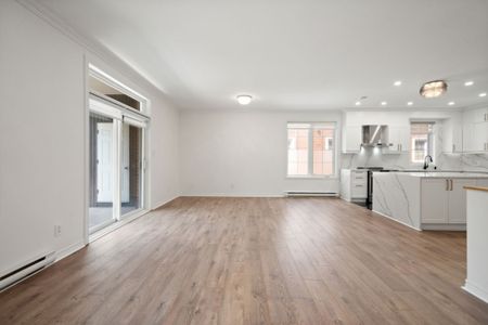 Montréal (Saint-Laurent) (Nouveau Saint-Laurent/Bois-Franc) - Photo 4