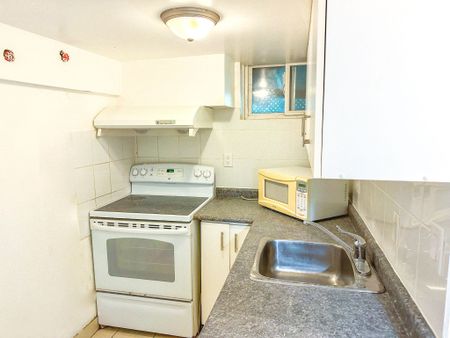 For Lease - 74 Castle Hill Drive Unit# Basement 1, Toronto, Ontario - Photo 5