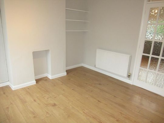 2 bedroom terraced house to rent - Photo 1