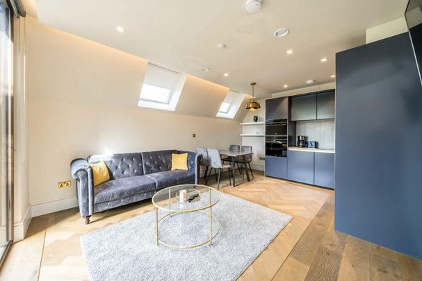 2 bedroom flat to rent - Photo 1