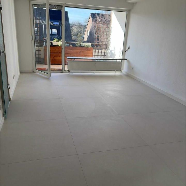 2 Zimmer (56qm) Wohnung m.Einbauküche u.Balkon MG-Hardt - Photo 1