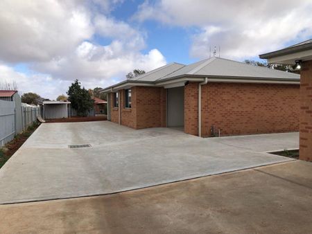 Ray White Real Estate Parkes - Photo 3