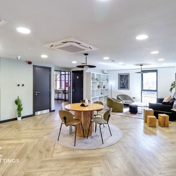 1 bedroom in a flat share to rent - Photo 1