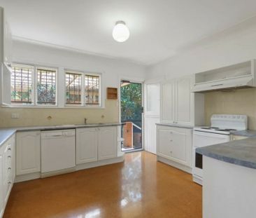 12 Tomago Street, Aspley QLD, Belconnen - Photo 4