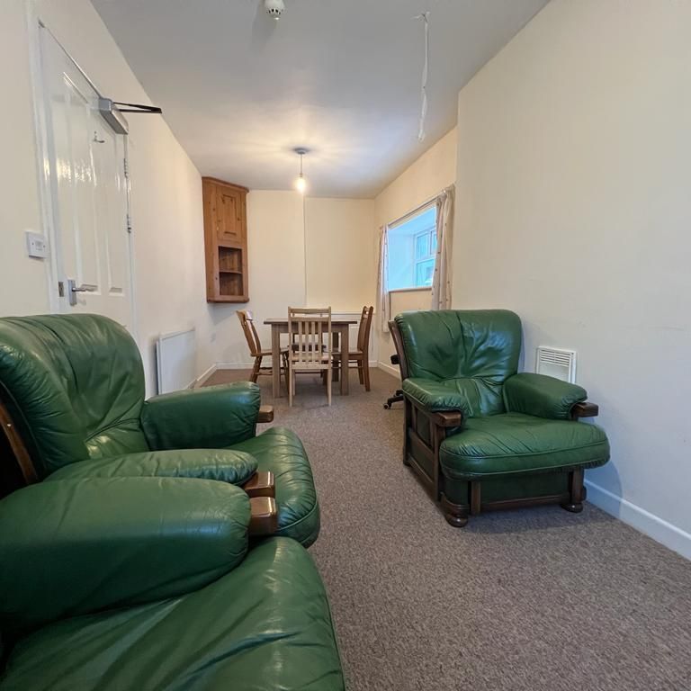 4 bedroom house to rent - Photo 1