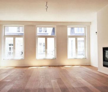 Appartement (+-123m²) de standing avec 2 chbr / Louise. - Photo 1