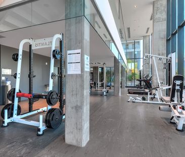 1250 Avenue Thérèse-Lavoie-Roux, Montréal, QC - Photo 4