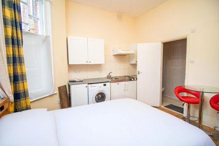 Studio to rent - Photo 2