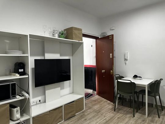 Calle Daoíz, Getafe, Community of Madrid 28903 - Photo 1