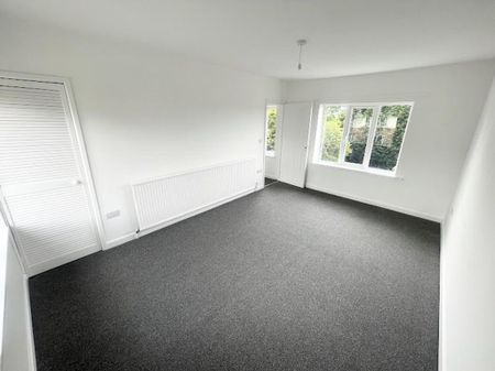 3 bedroom end of terrace house to rent - Photo 4