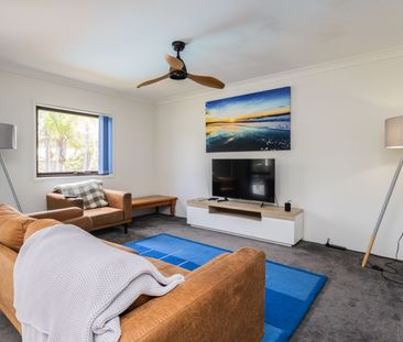 11/19-21 Dowling Street, Nelson Bay NSW 2315 - Apartment For Rent |... - Photo 2