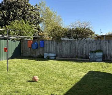 TURANGI - 3 BEDROOMS - Photo 2