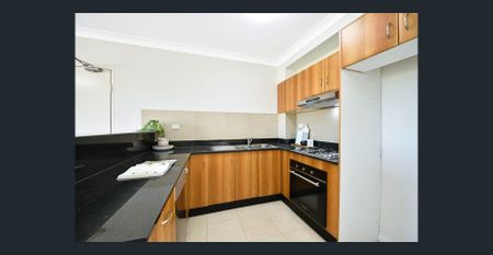 Spacious & Stylish 1-Bedroom Apartment - Photo 3