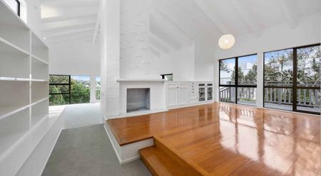 Dream Home in Exclusive Location - Photo 5