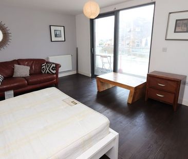 Room in a Shared Flat, Burke House, E8 - Photo 1