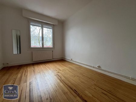 Location Appartement 3 pièces 71m² ST NAZAIRE 44600 - Photo 2