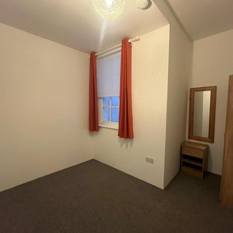 2 bedroom house to rent - Photo 1