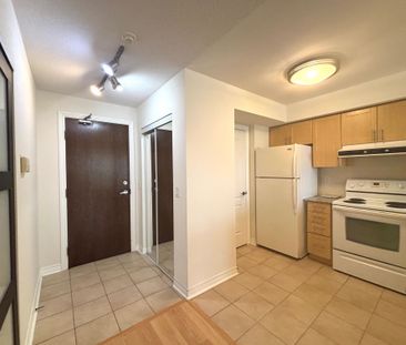 For Lease - 15 North Park Road Unit# 211, Vaughan, Ontario - Photo 4