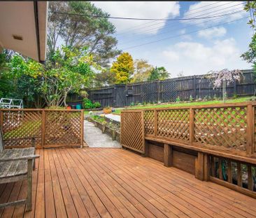 Tranquil 2BR Home w/ Deck, Balcony & Garden-Oratia - Photo 1