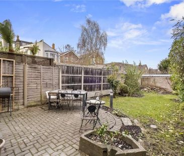 4 bedroom detached house to rent - Photo 6