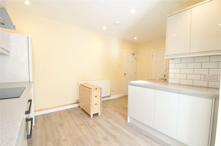 Rowlandson Gardens, Lockleaze - Photo 3