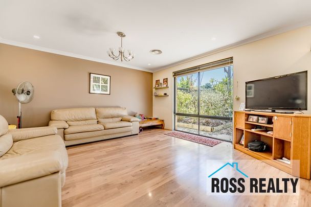 Stunning Home in Ellenbrook - Photo 1