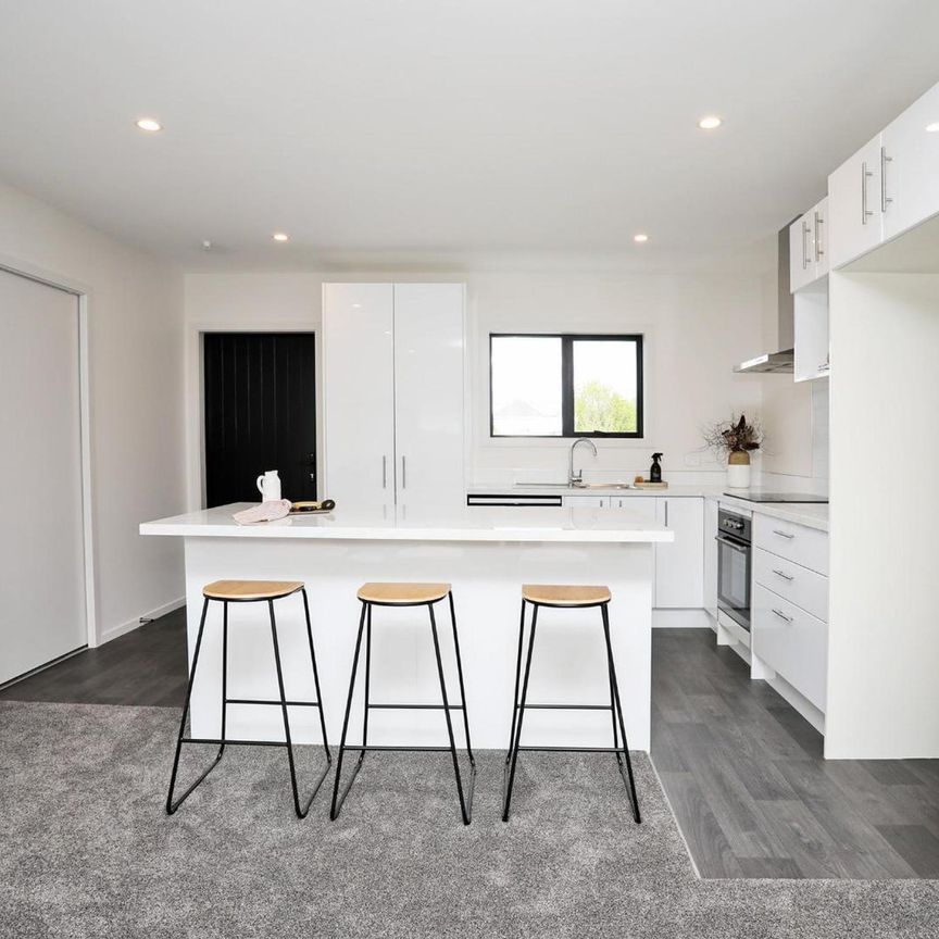 3 Bedroom Modern Town house in Georgetown - Photo 1