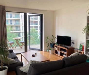 3 Bed Flat, Glade Walk, E20 - Photo 1