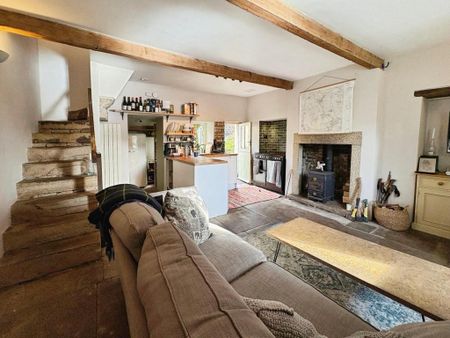 2 bedroom terraced house to rent - Photo 2