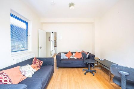 6 bedroom house to rent - Photo 2