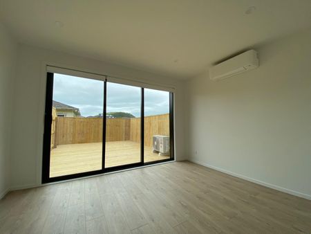 Brand New House in Mt Wellington - Photo 2