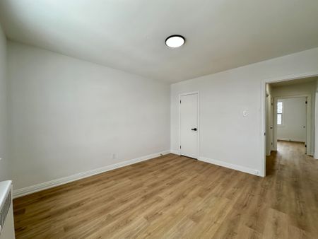 For Lease - 839 KIRKWOOD Avenue Unit# 5, Carlington - Central Park, Ontario - Photo 5