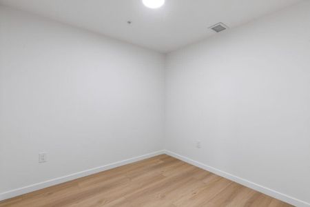 Edmonton Unfurnished apartment Rental in Queen Mary Park - The Q Apartments - Photo 5