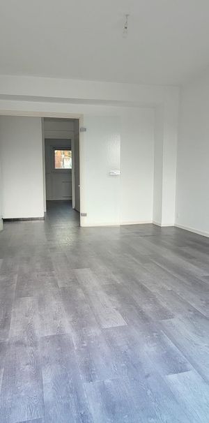 Location Appartement 2 pièces 47m² HAZEBROUCK 59190 - Photo 1