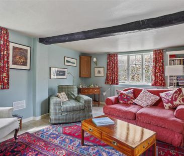 5 bedroom detached house to rent - Photo 2