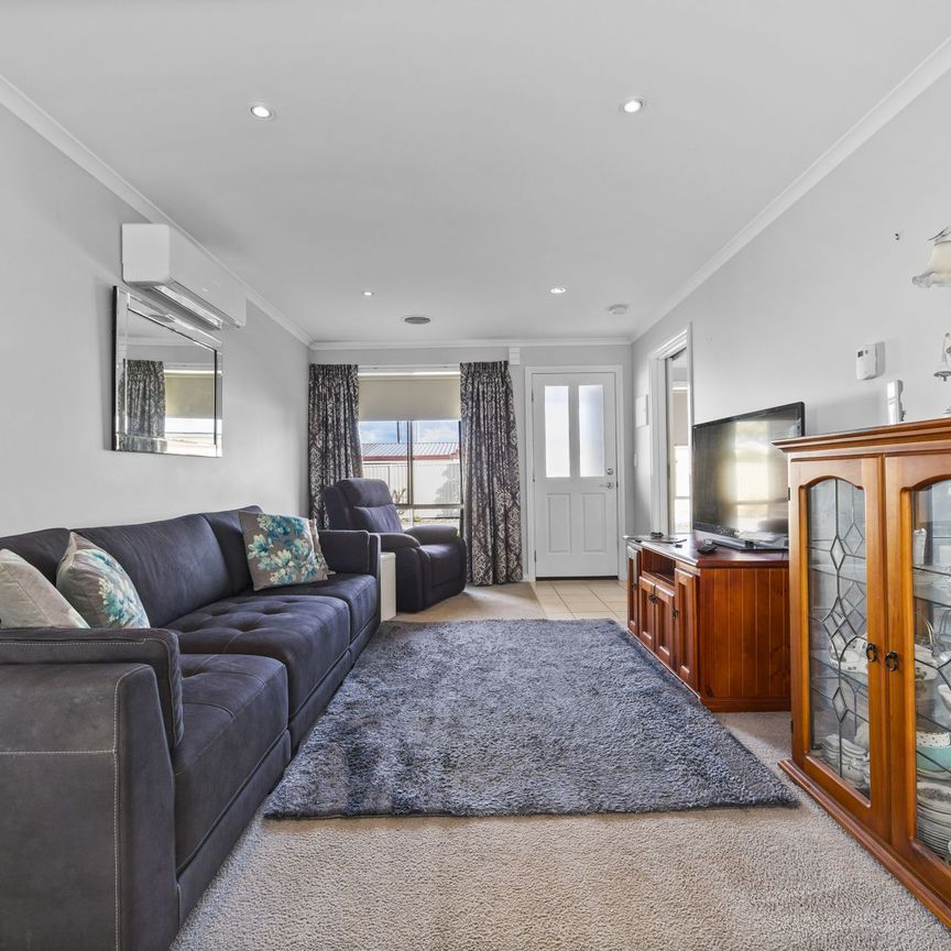 27B Spencer Street, Sebastopol - Photo 1