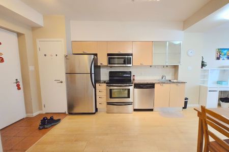 For Lease - 37 Grosvenor Street Unit# 3009, Toronto, Ontario - Photo 2