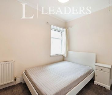 4 bedroom house to rent Edmund Road, PO4 - Photo 3