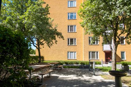 Vårby Allé - Photo 2