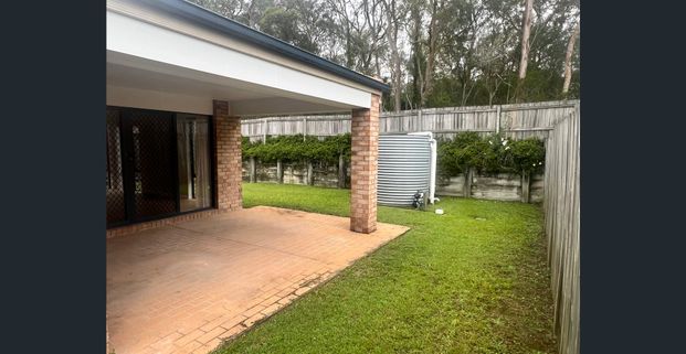 ✨ Freshly Renovated Family Home for Rent ✨ - Photo 1