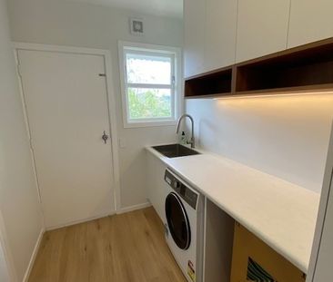 25 Breton Grove, Kingston - Photo 1